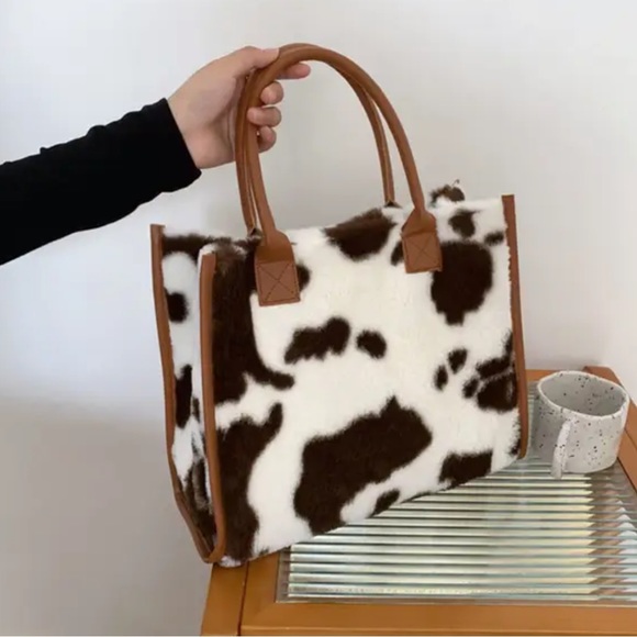 Faux Fur Realzzz - Picture 1 of 1